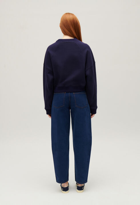 Navy sweatshirt with flower embroidery