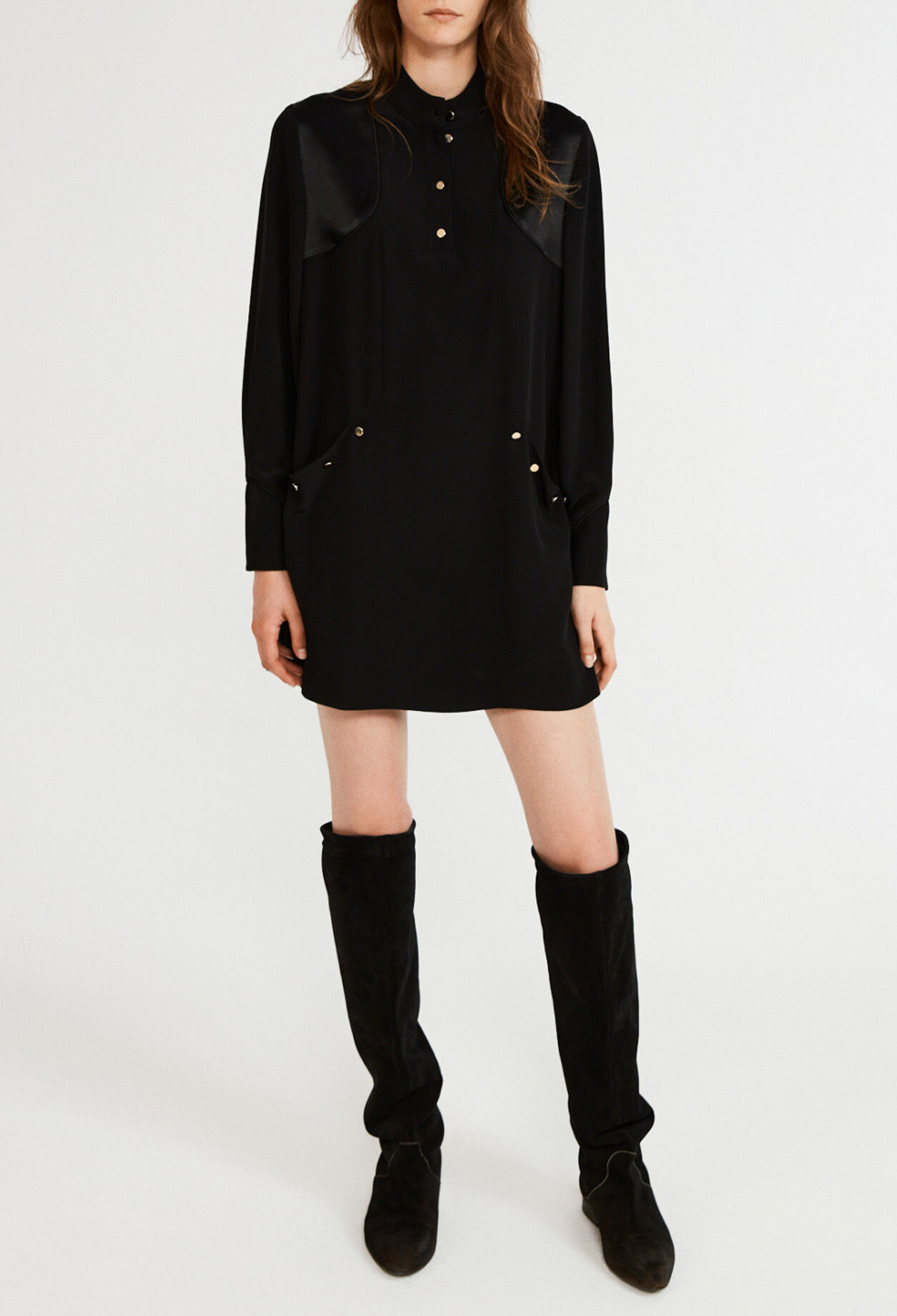 Short dress with long sleeves Short dress with long sleeves