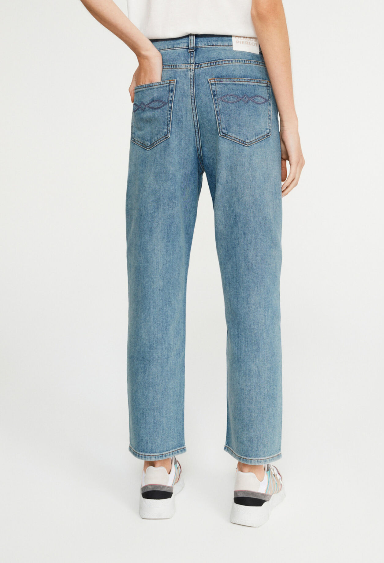 Faded blue jeans made of organic cotton Faded blue jeans made of organic cotton