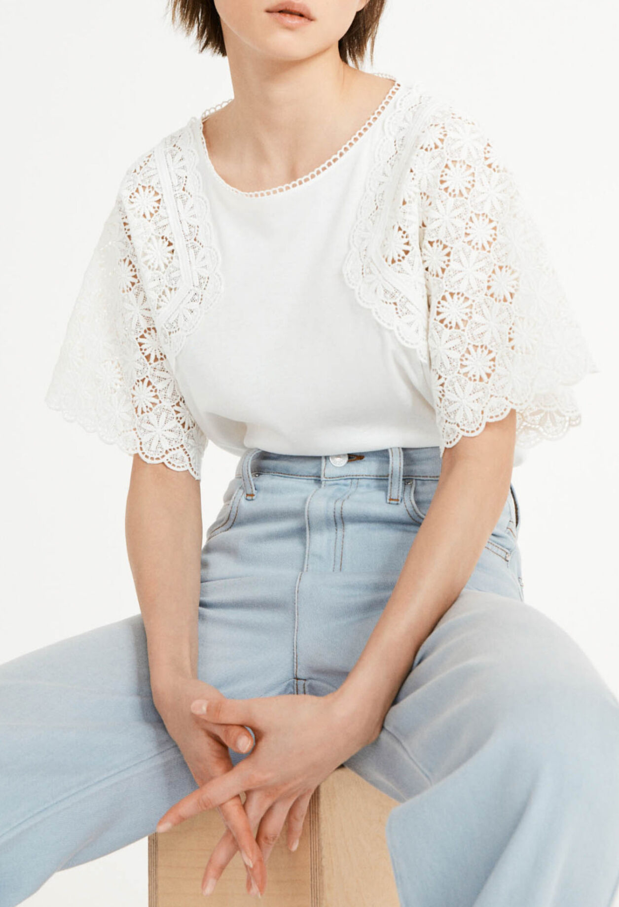 Guipure sleeve T-shirt