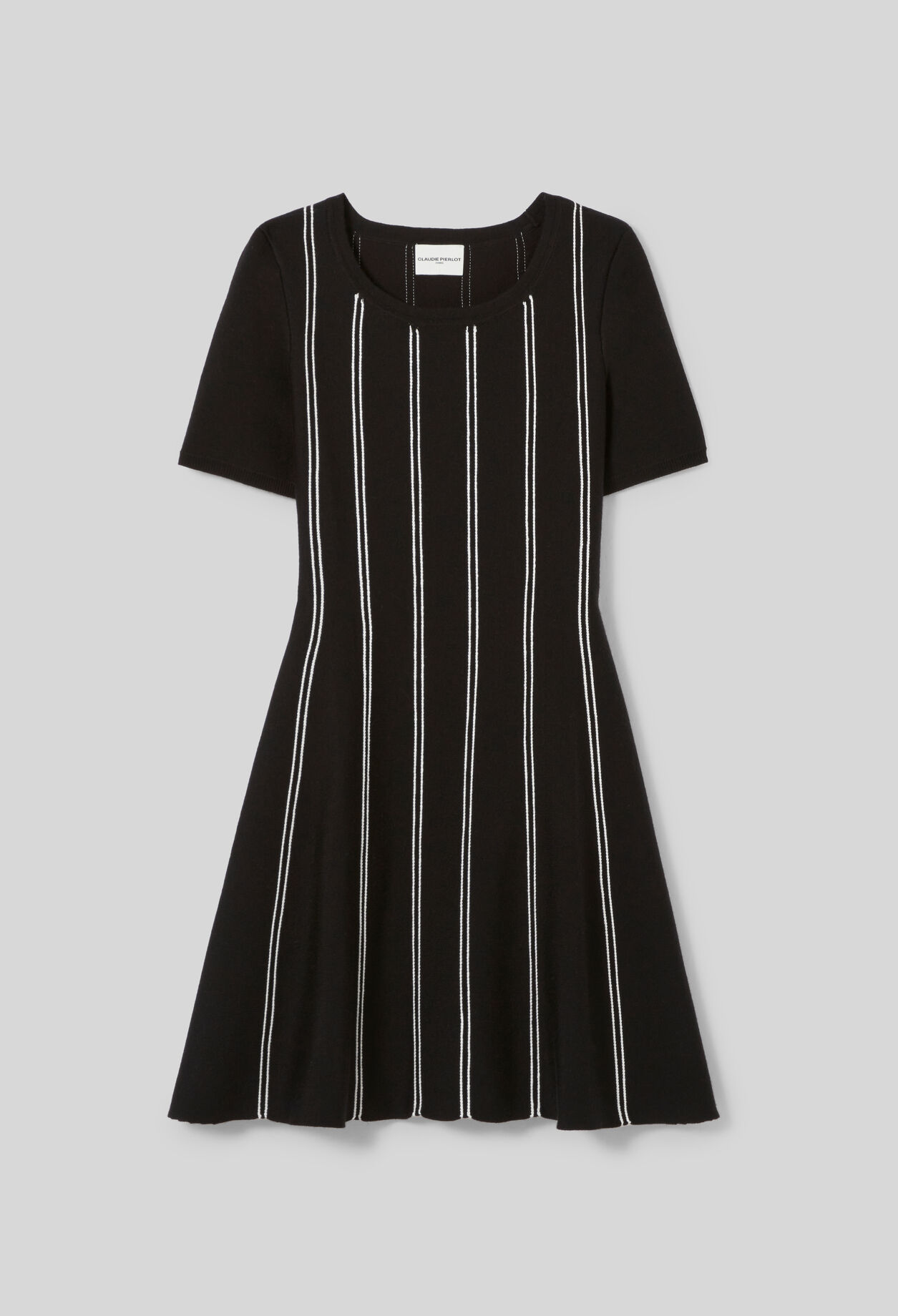 Skater-style short knit dress Skater-style short knit dress