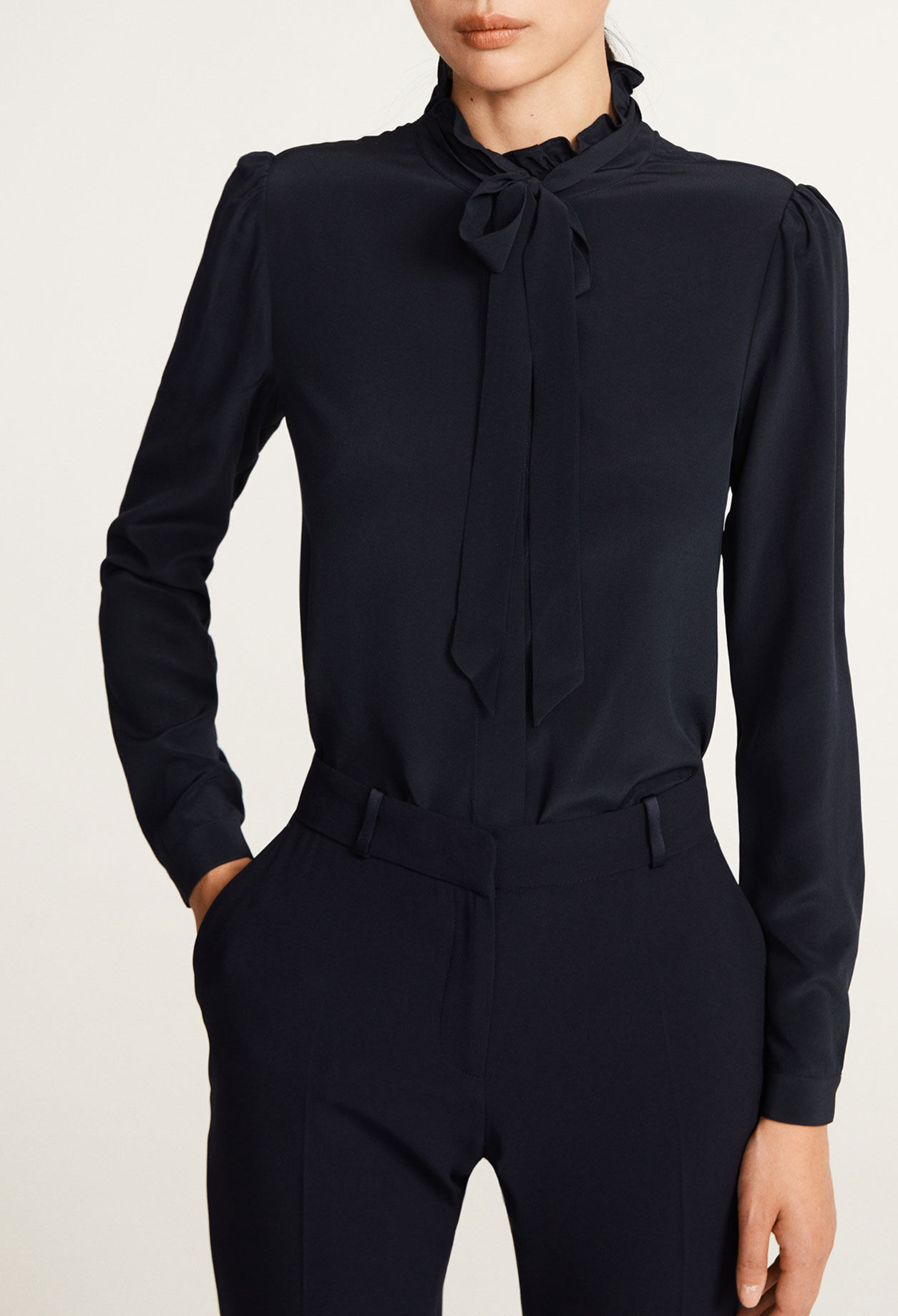 Pussybow shirt Pussybow shirt