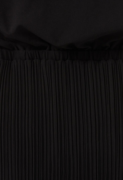 7/8 Dress with Round Neck