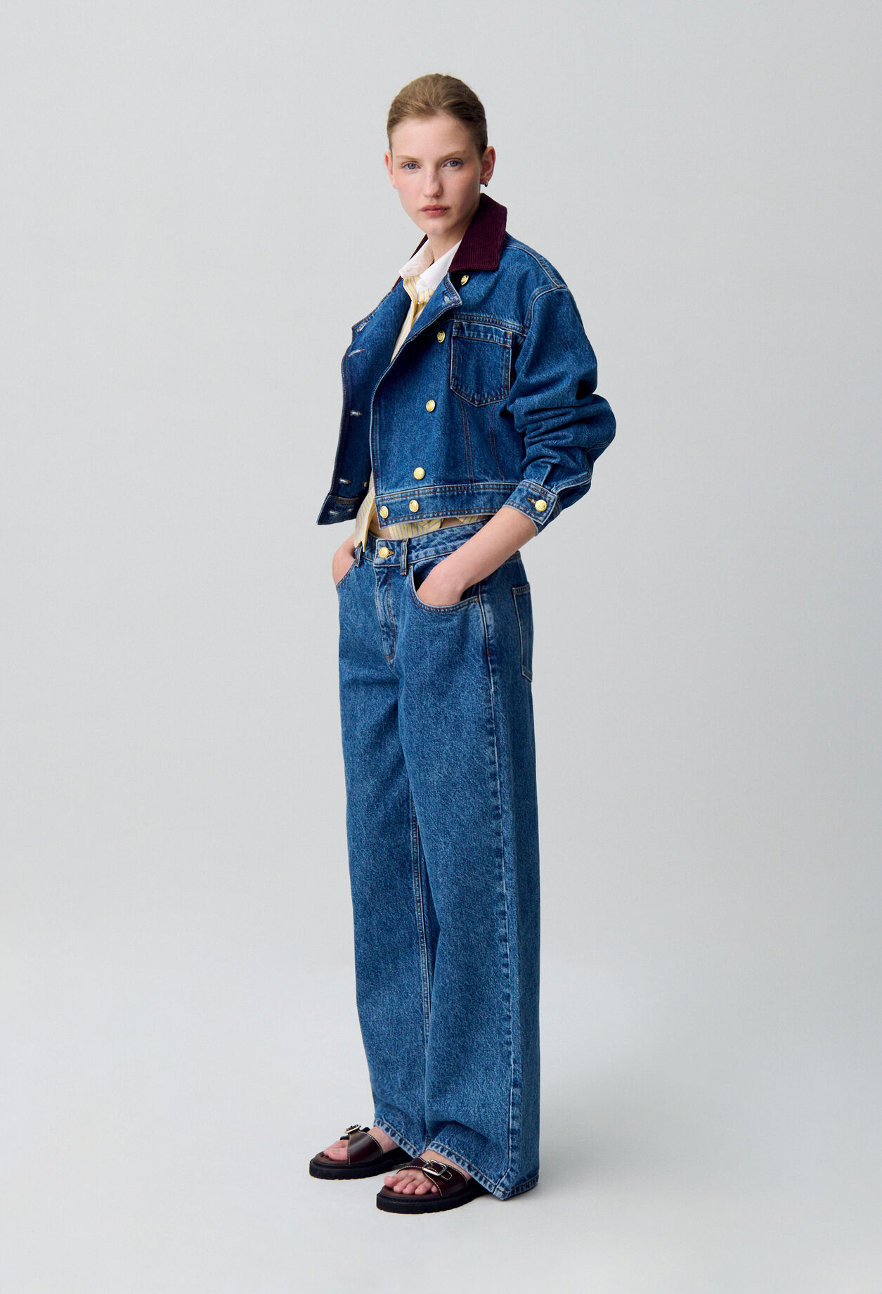 Wide-Leg Straight Denim Jeans Wide-Leg Straight Denim Jeans