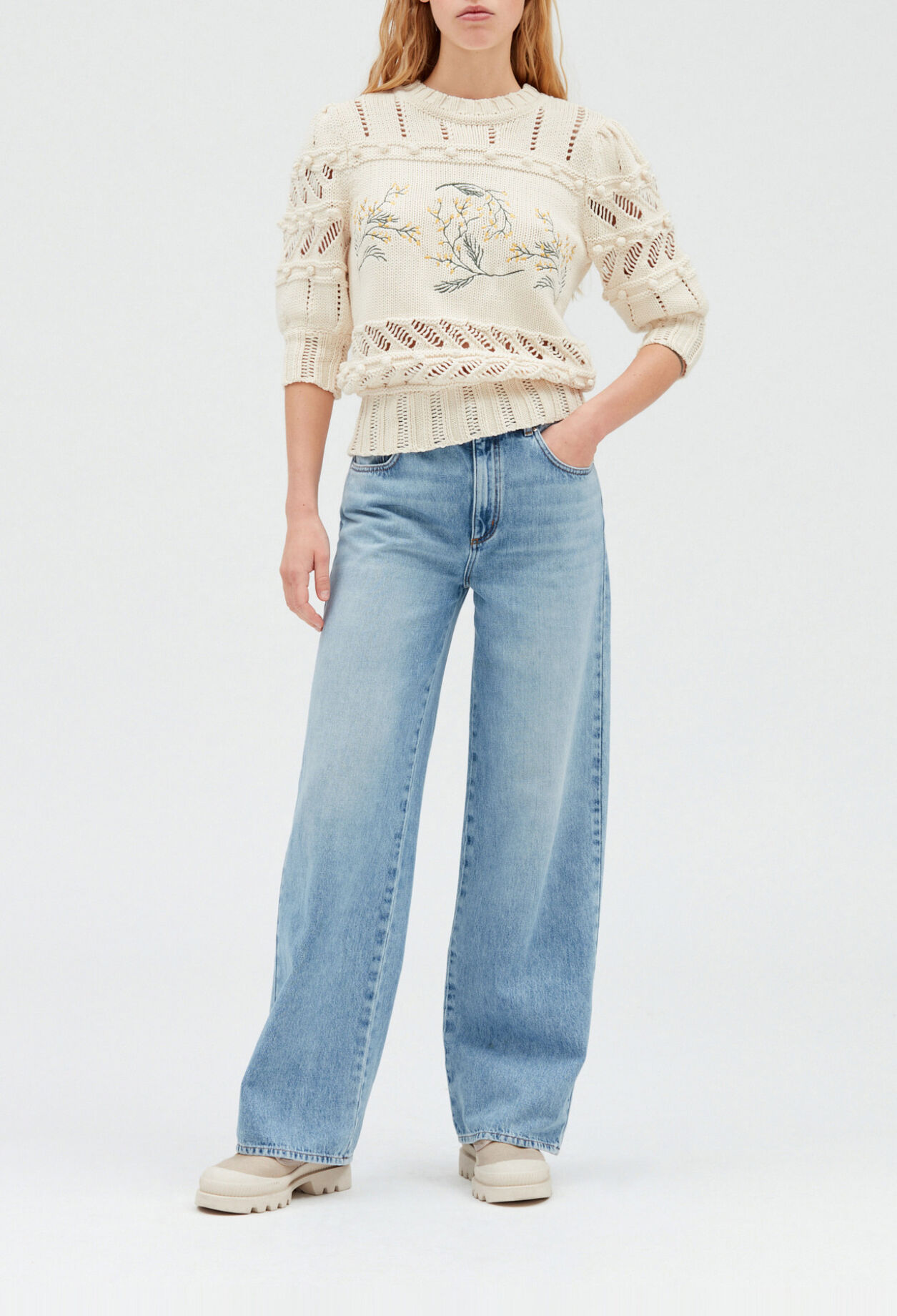 Knitted jumper with mimosa motifs