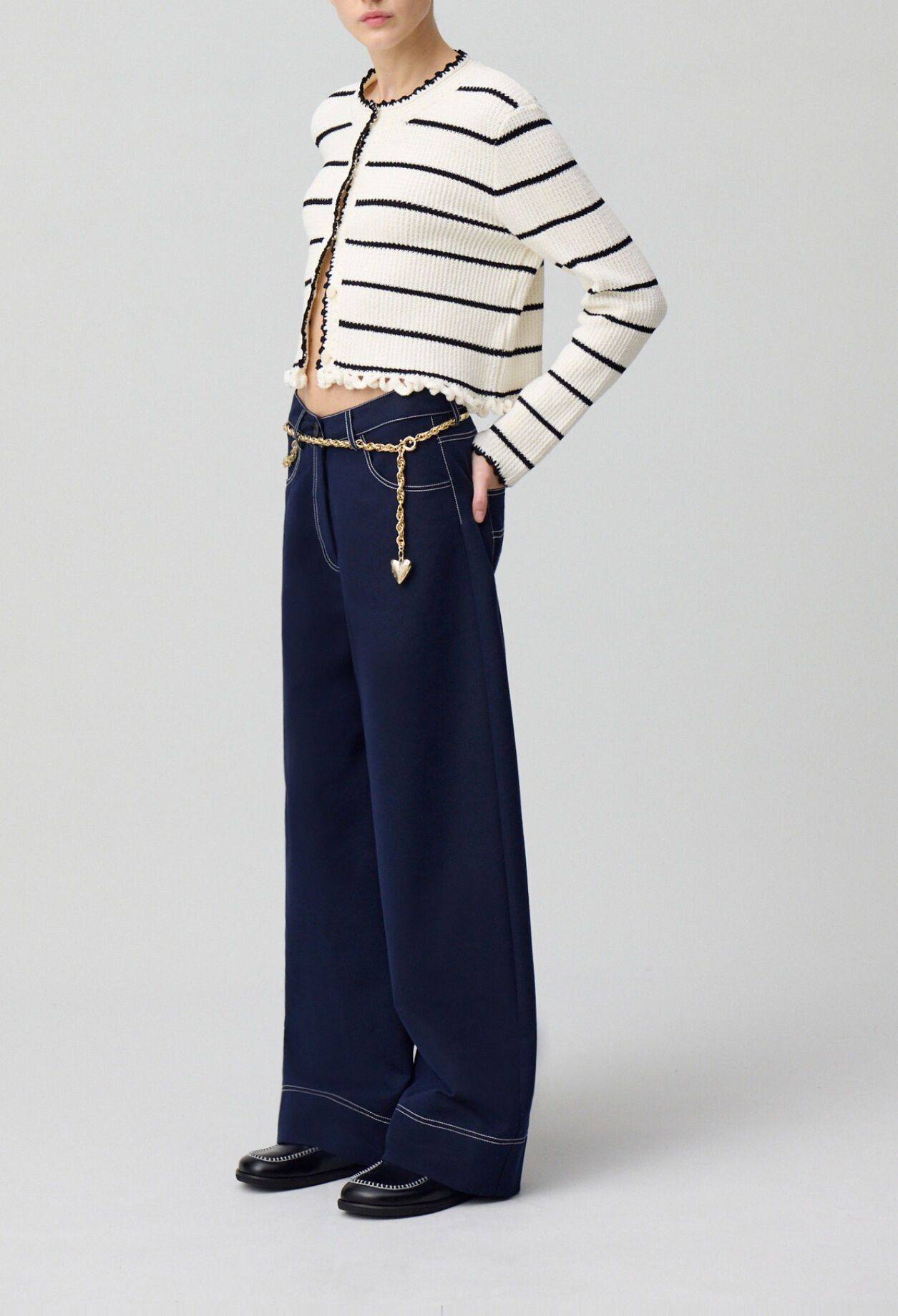 Wide-leg trousers with hems