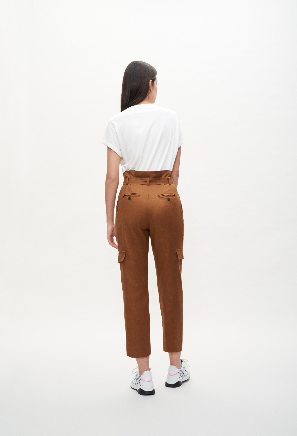 Straight-leg trousers with pockets Straight-leg trousers with pockets