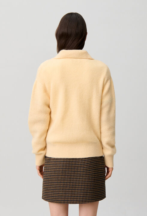 Relaxed fluffy knit jumper