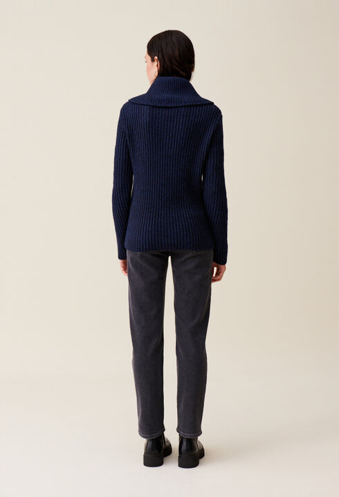 Zip-neck knitted jumper