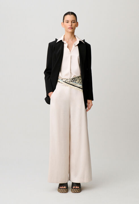 Collared flowy blouse