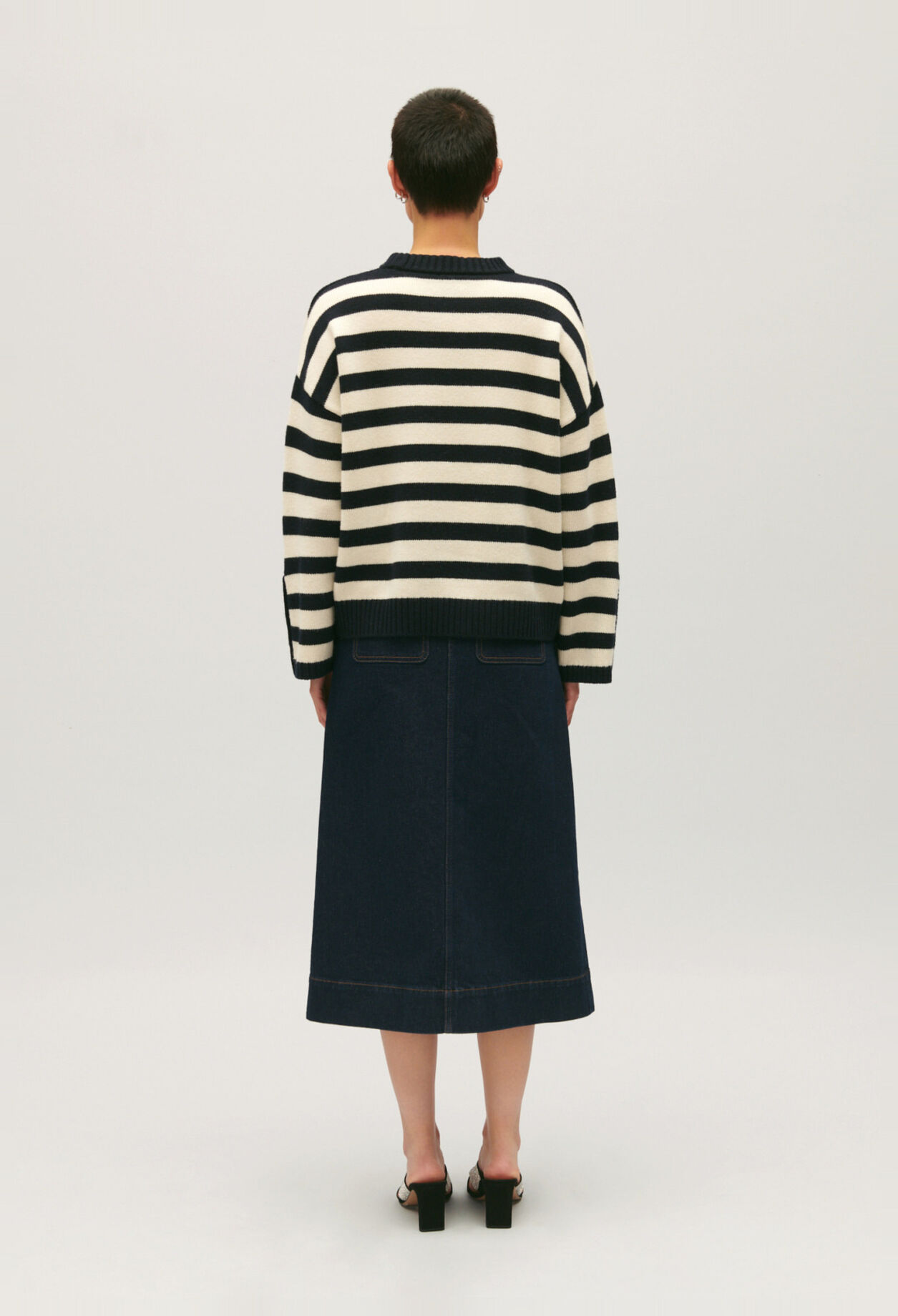 Two-tone oversized jumper