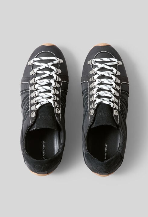 Swing metallic trainers