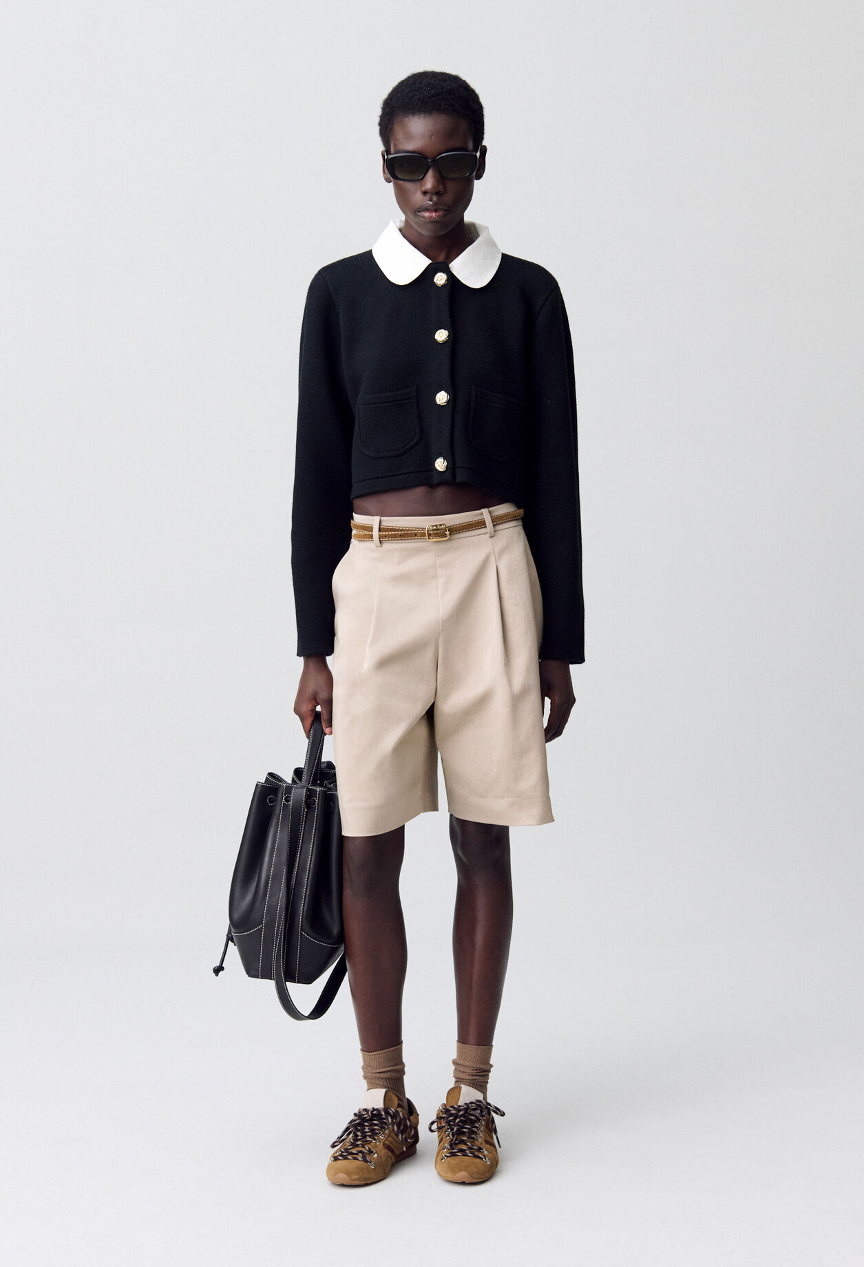 Short cardigan removable collar