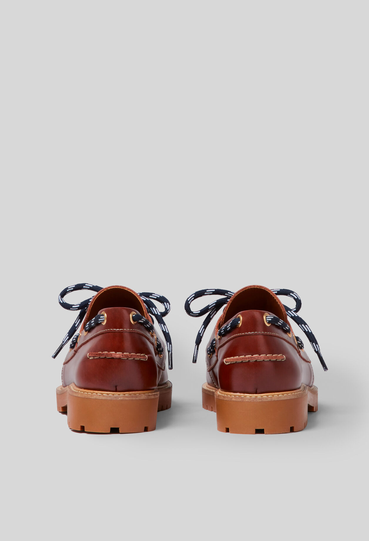 Leather boat shoes