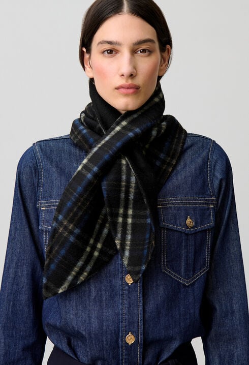 Double-sided check scarf