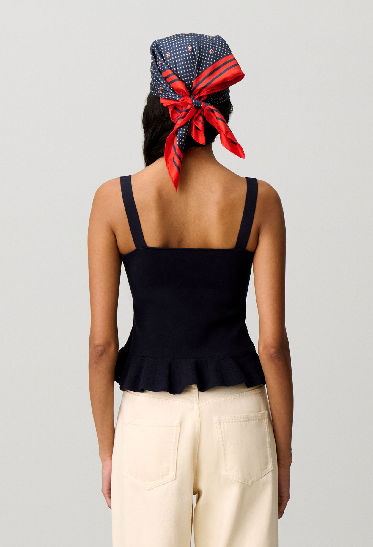 Ruffled knitted top