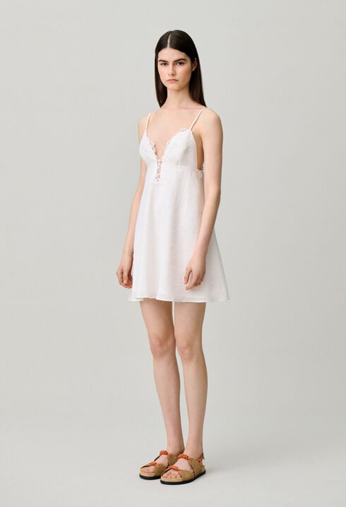 Short lace dress