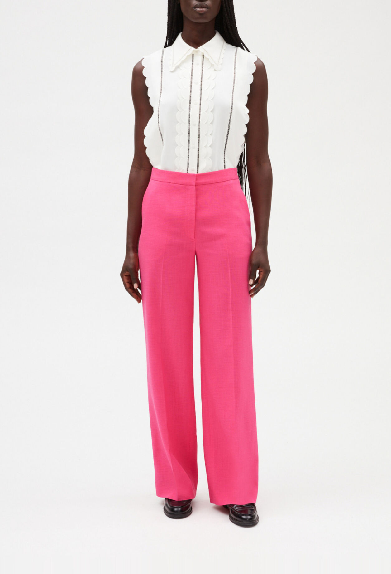 Loose pink trousers
