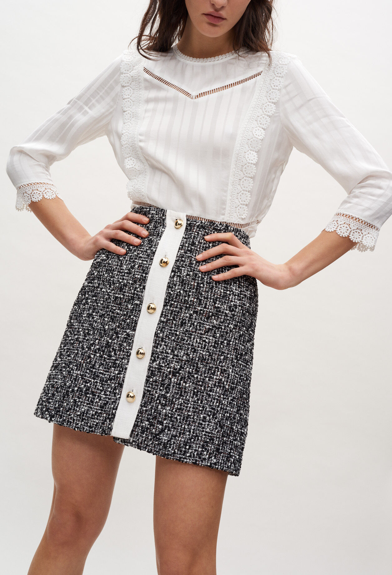 Buttoned tweed skirt Buttoned tweed skirt