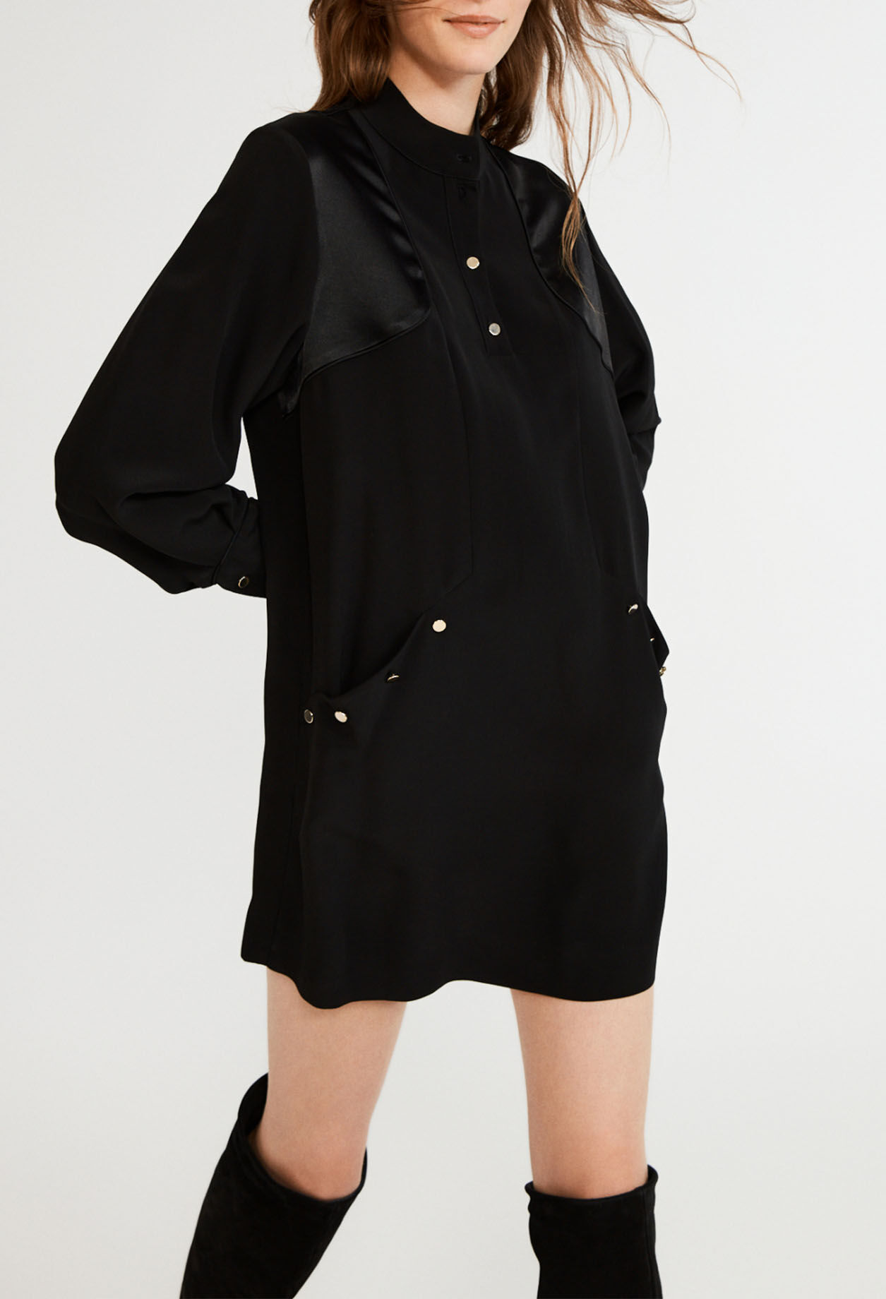 Short dress with long sleeves Short dress with long sleeves