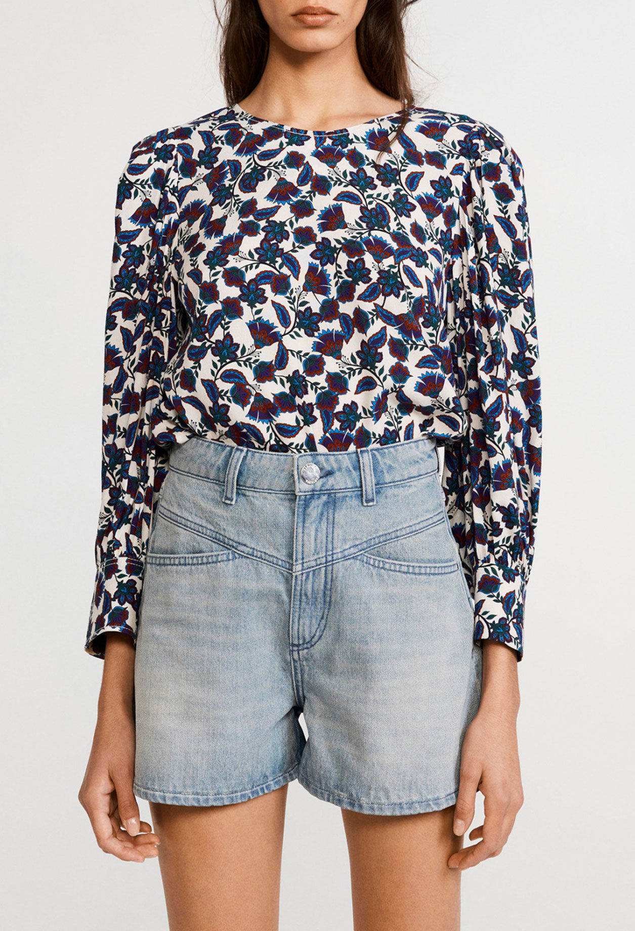 Flowing blouse Flowing blouse