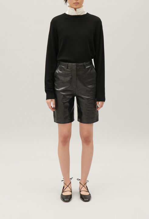 Black leather Bermuda shorts
