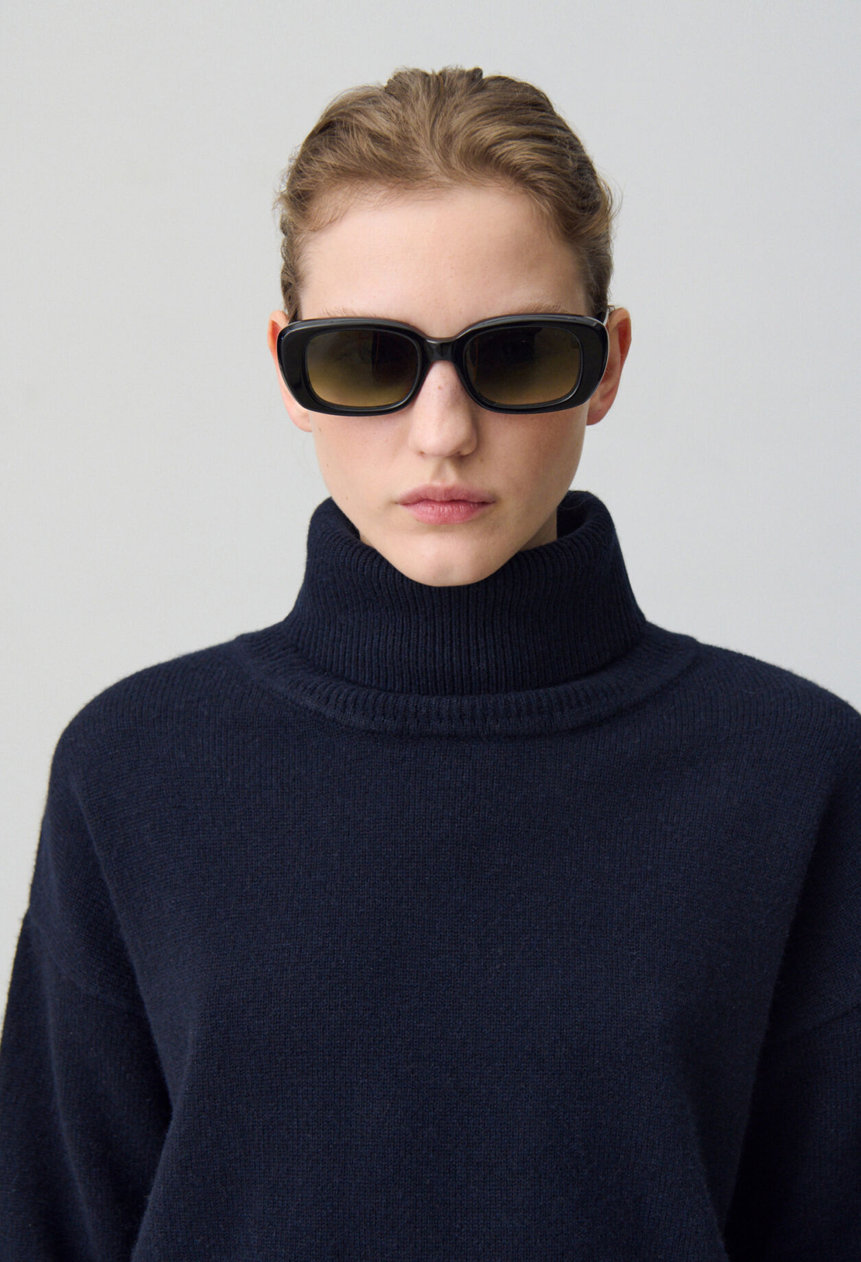 Rectangular sunglasses