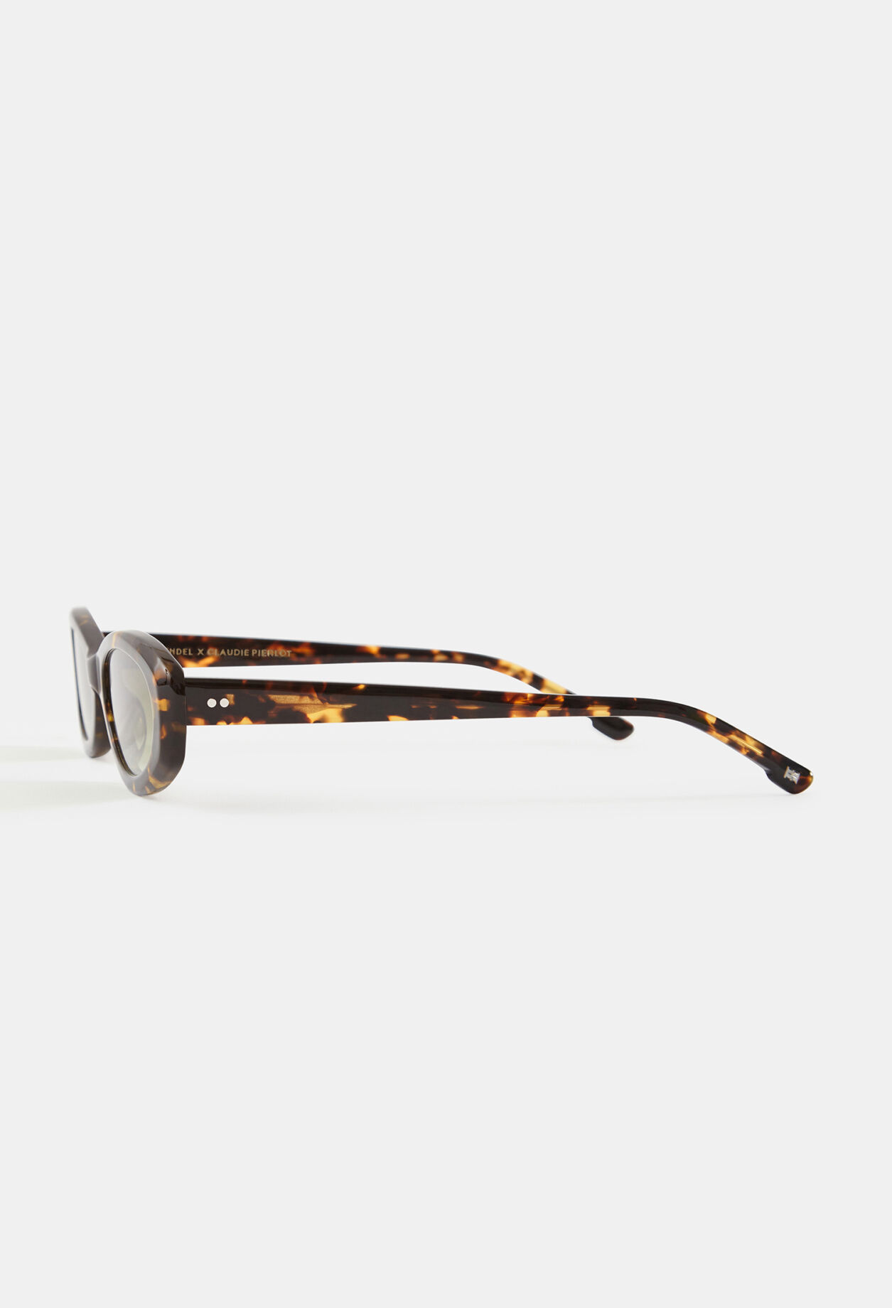 Oval sunglasses