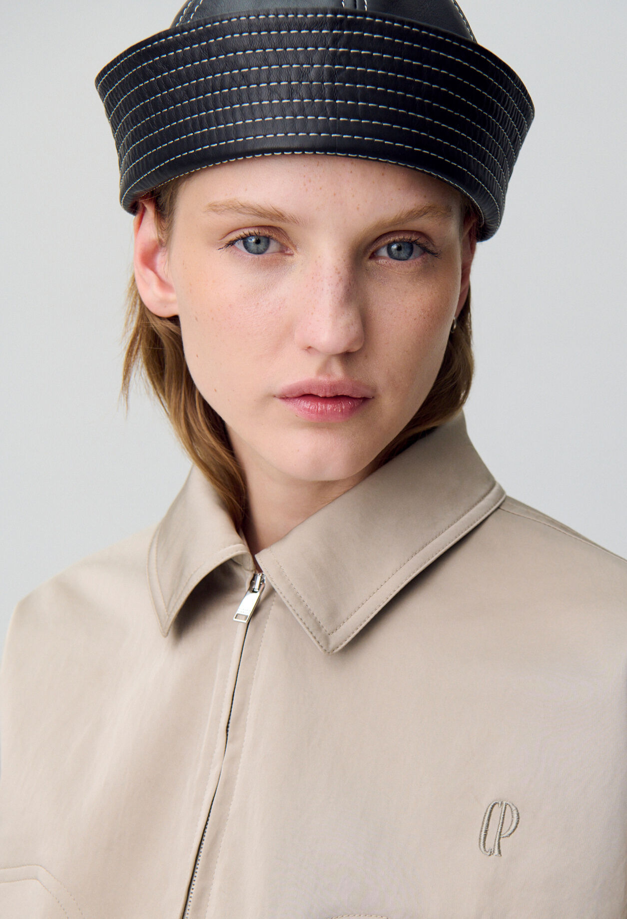 Oversized zip-up jacket