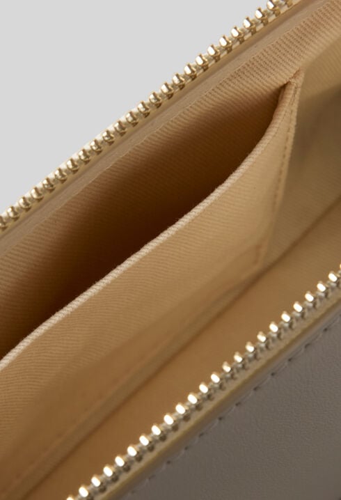 Soft smooth leather bag