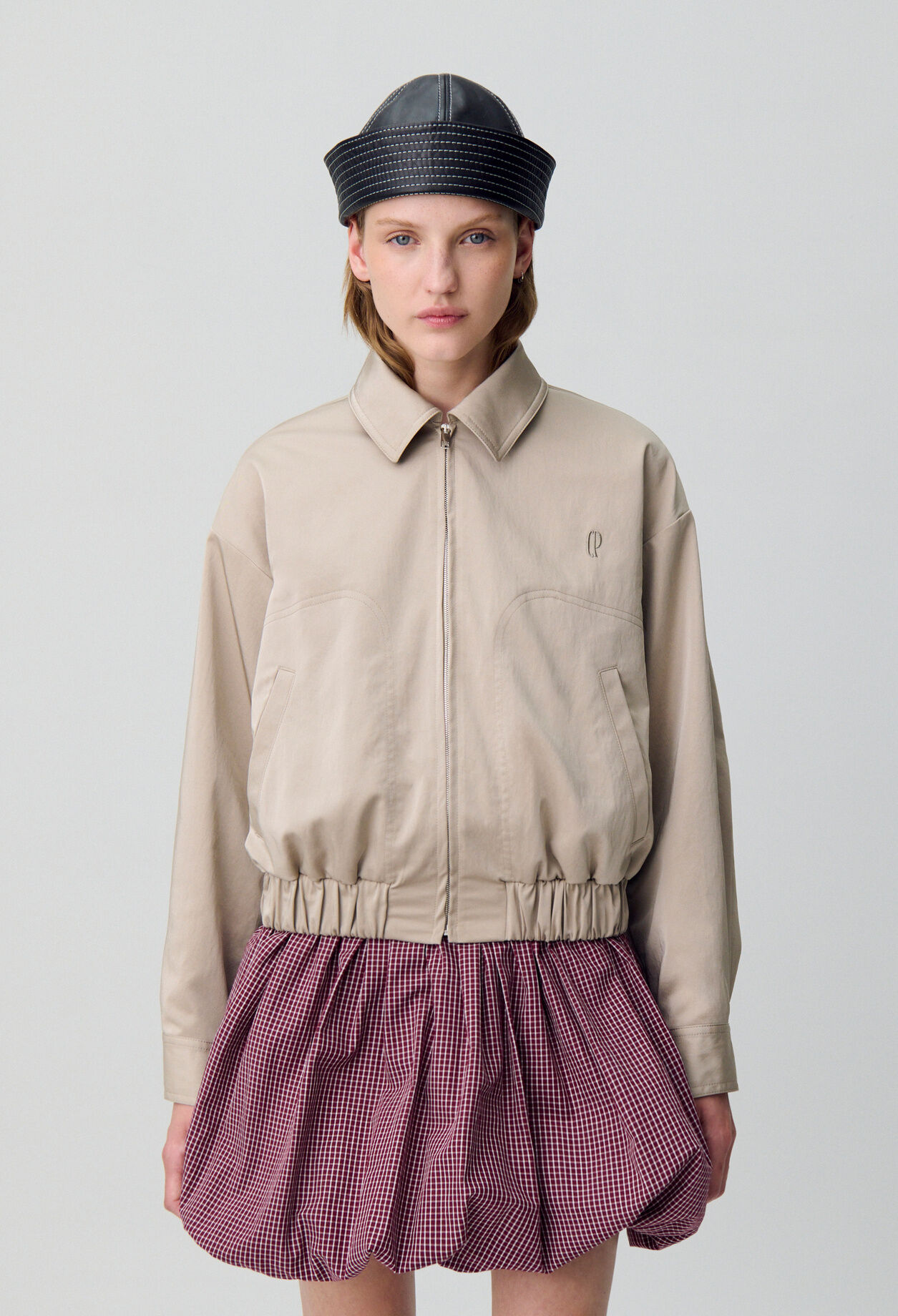 Oversized zip-up jacket