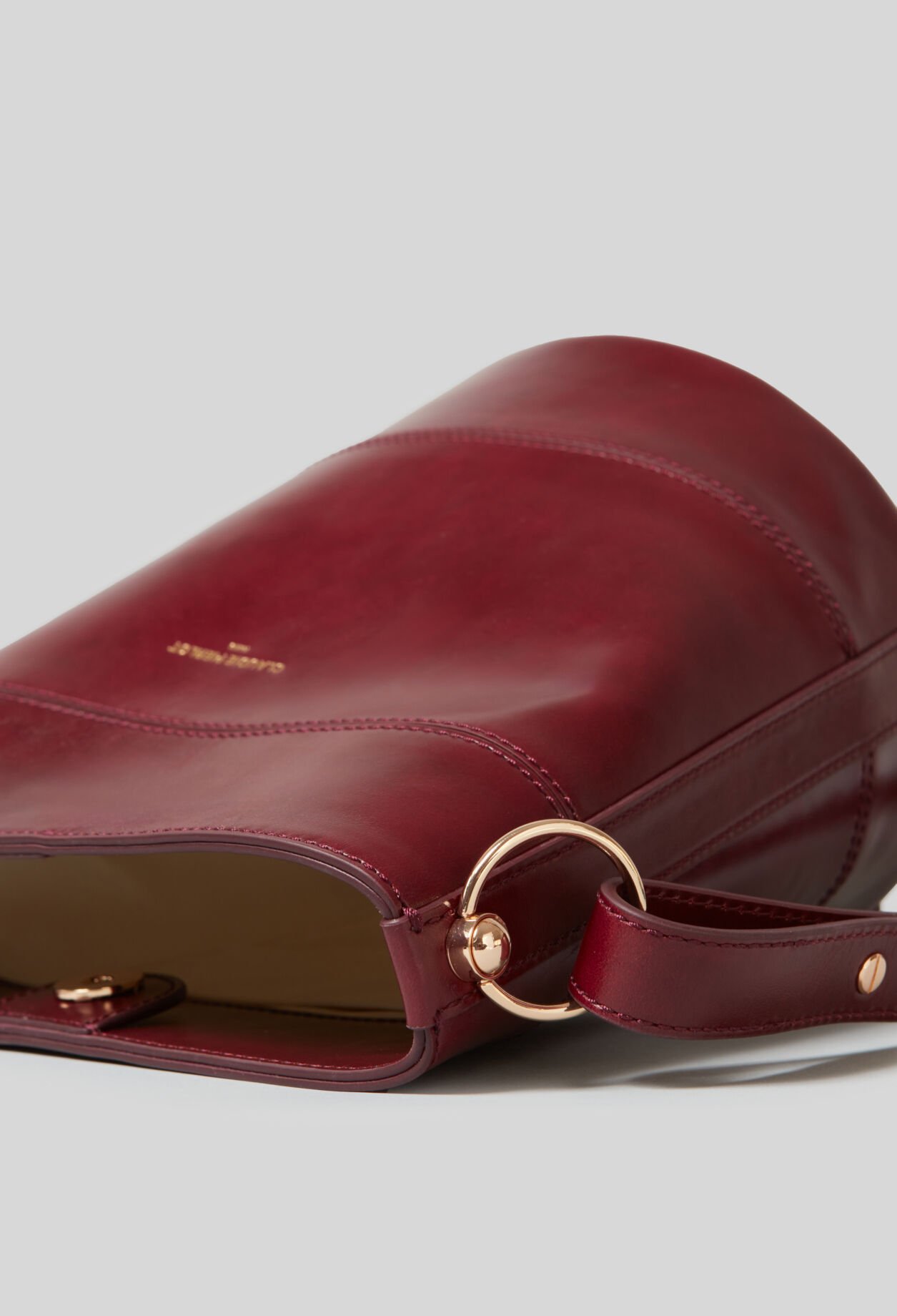 Solveig leather bucket bag