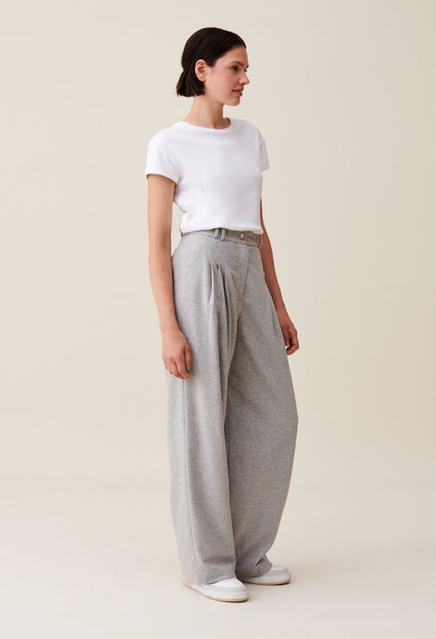 Light grey wide-knit trousers