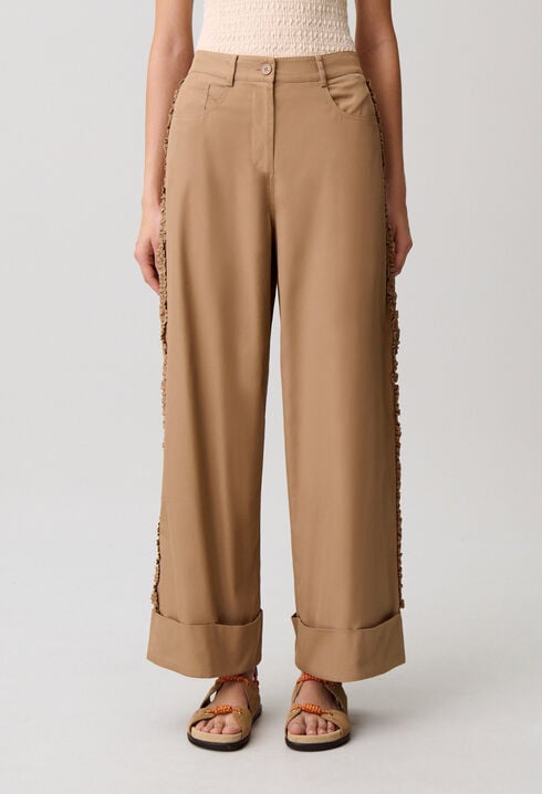 Wide-leg trousers