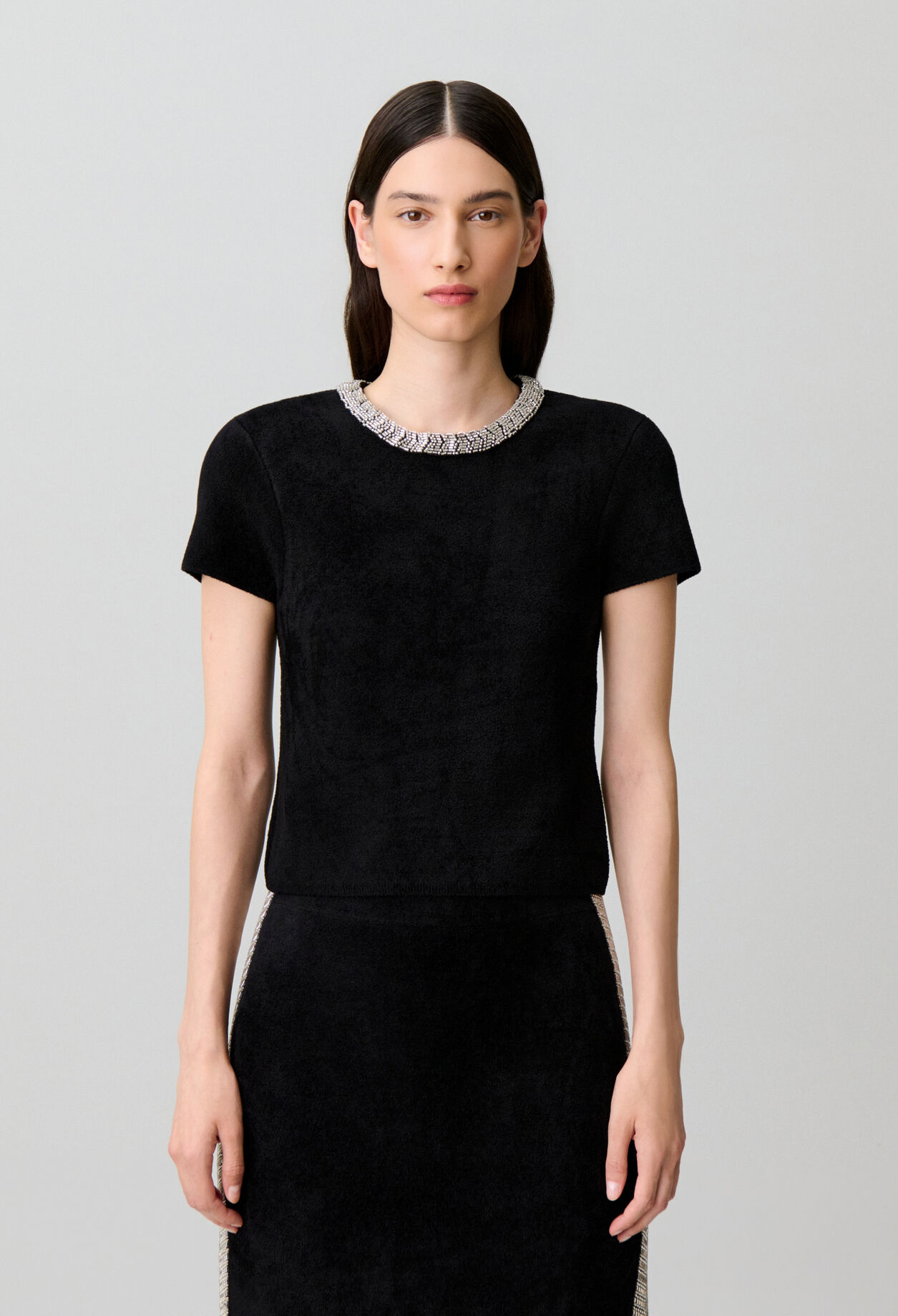 Short velvet-effect knit top