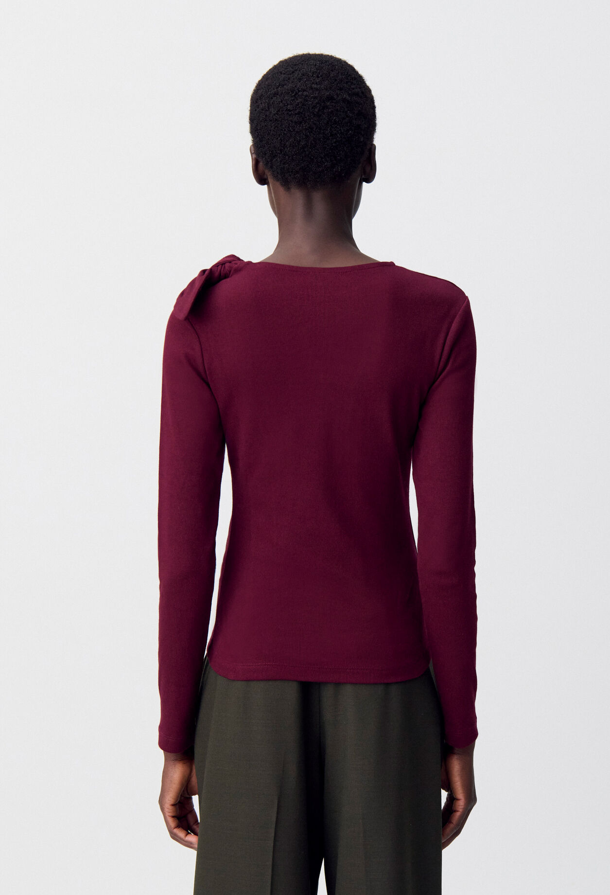 Long-sleeved T-shirt