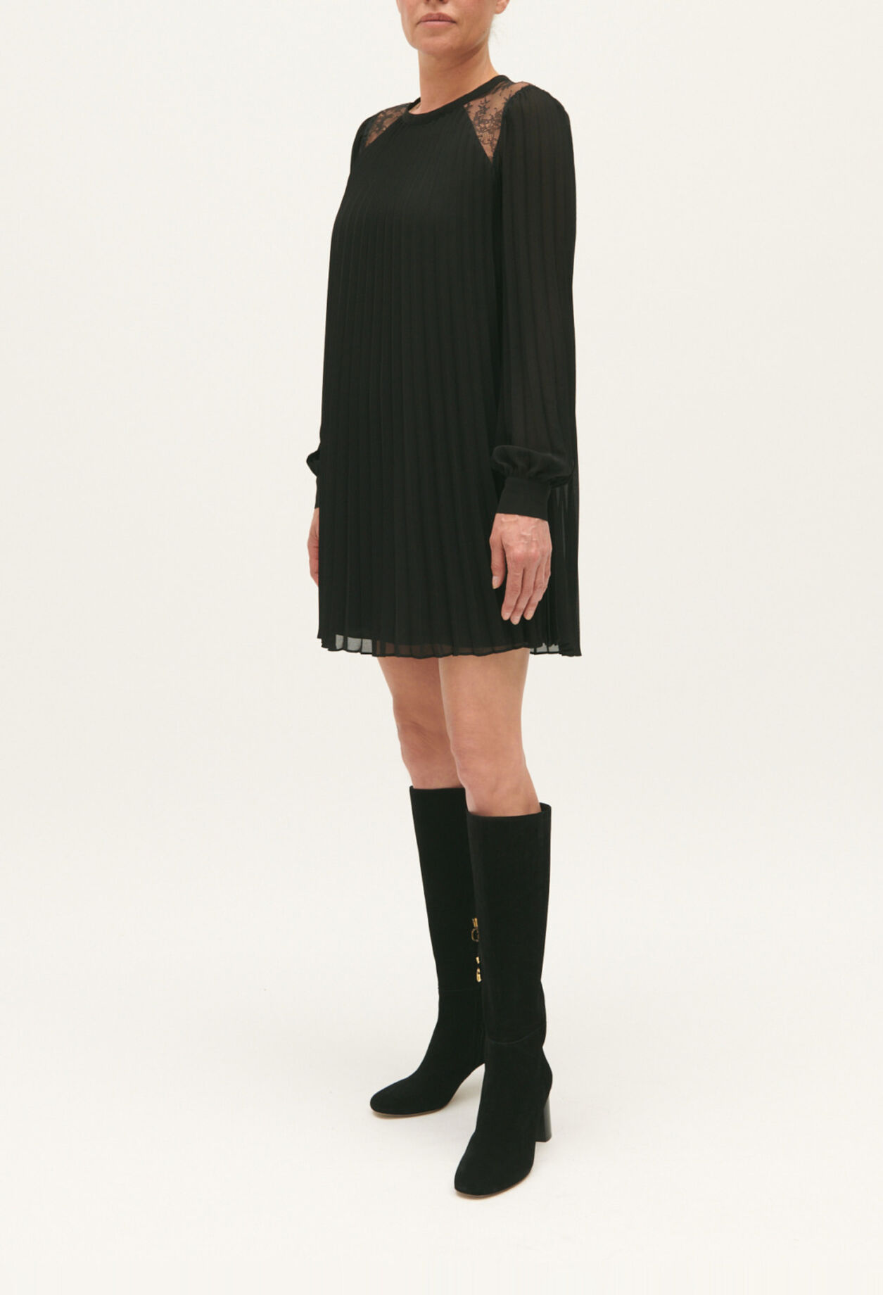 Short black pleated dress