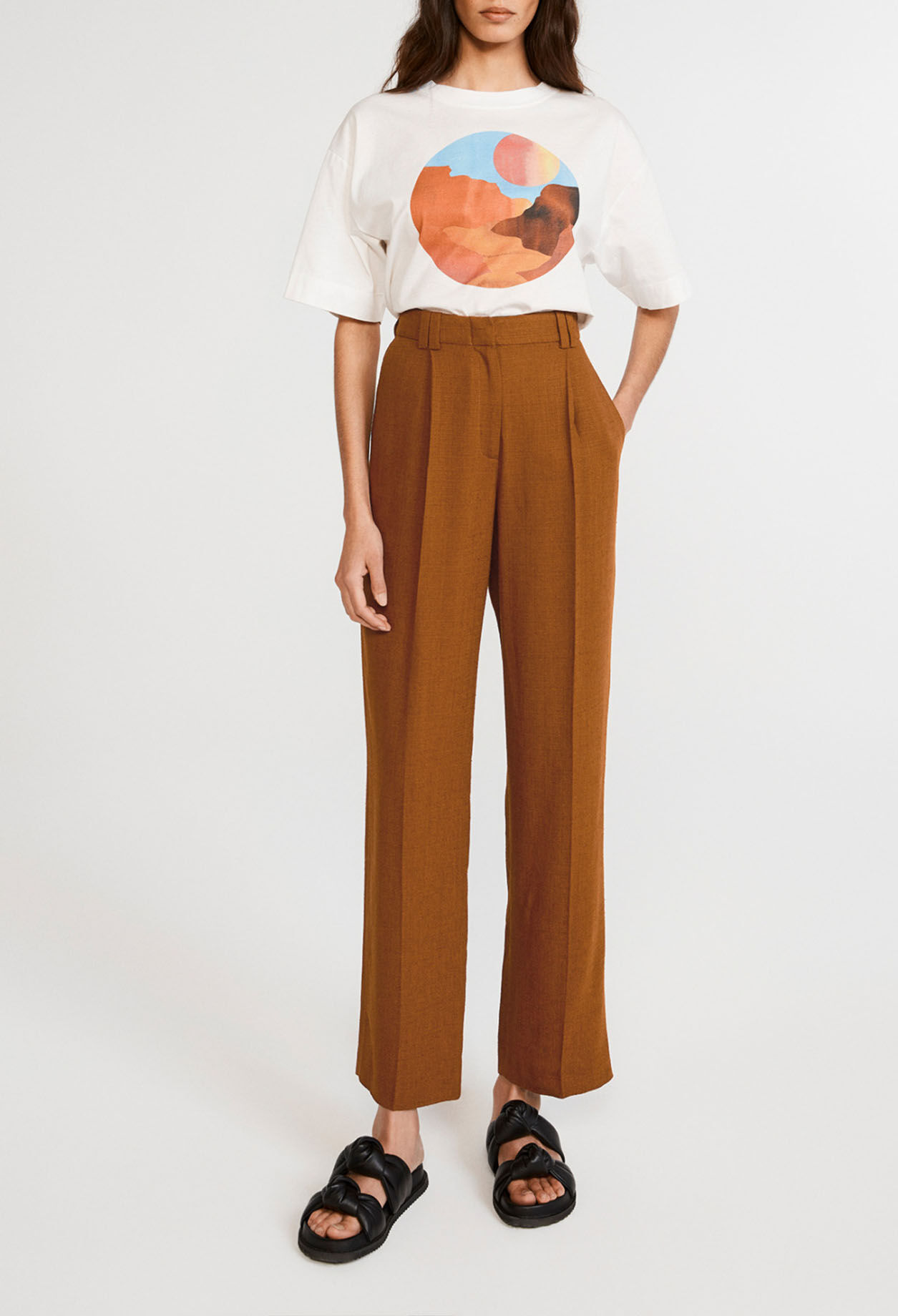 Straight fit trousers Straight fit trousers