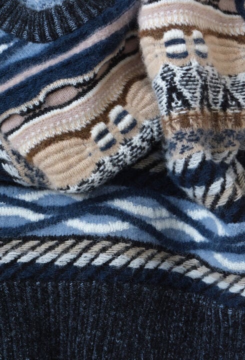 Striped patterned short jumper