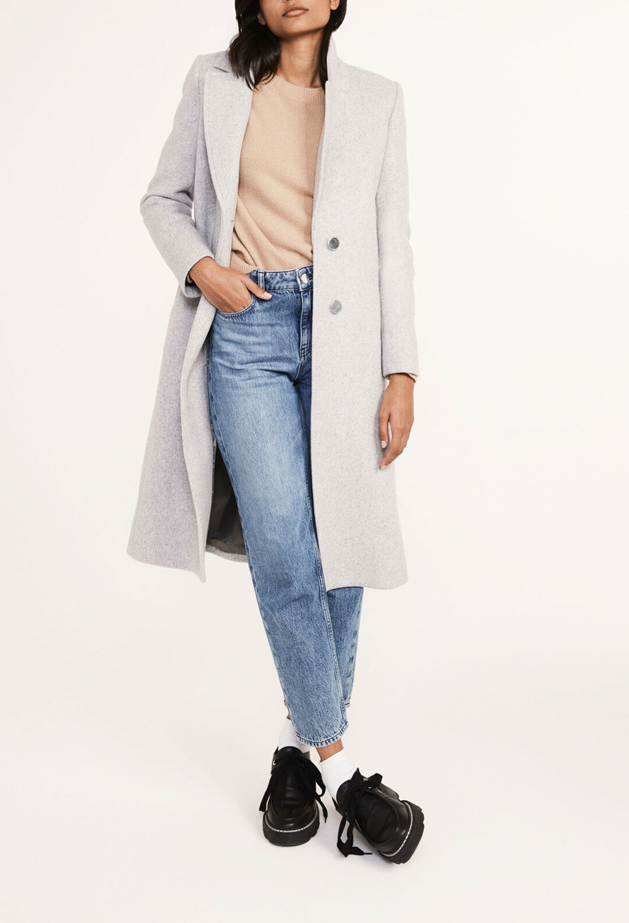 Mid-length coat Mid-length coat