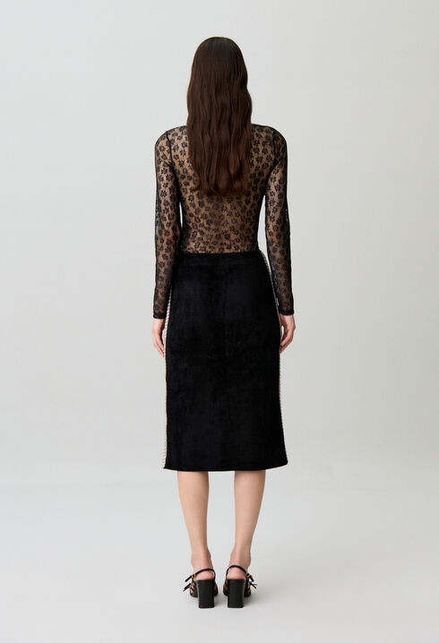 Straight velvet-effect knit skirt