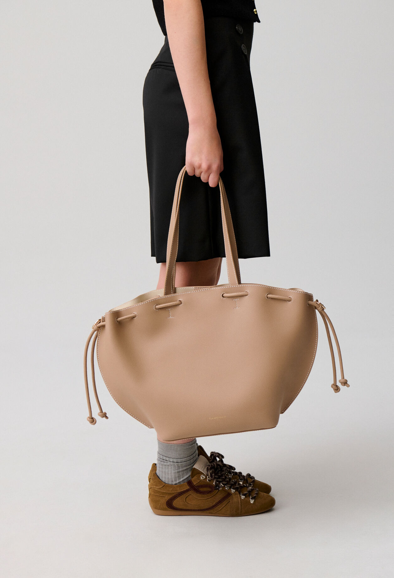 Alban Grained leather bag