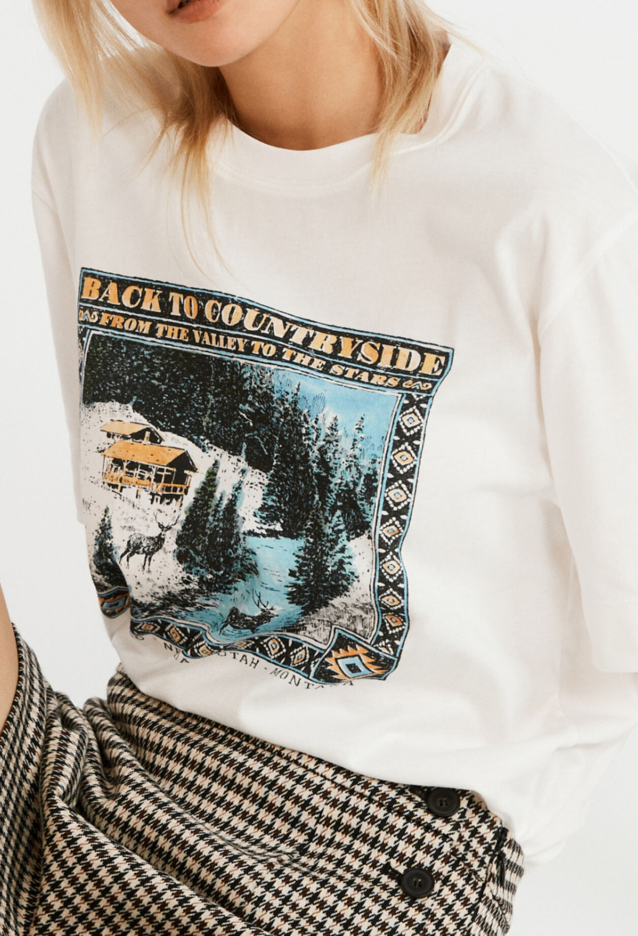 Slightly oversized T-shirt Slightly oversized T-shirt