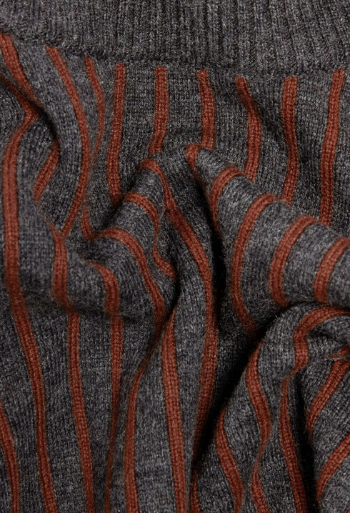 Sleeveless stripy knit jumper