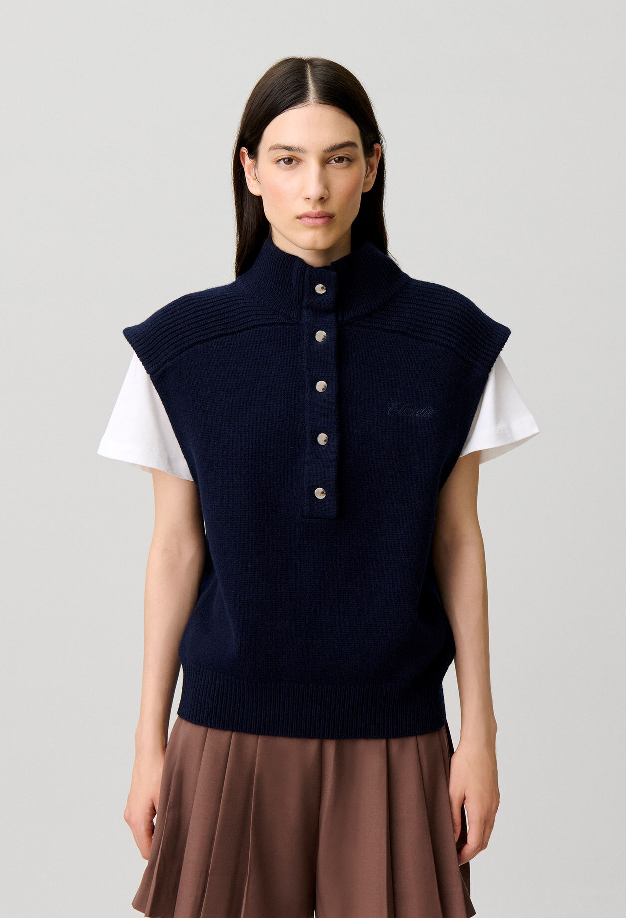 Sleeveless wool jumper