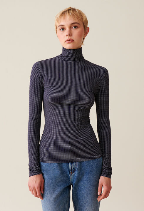 Fitted Funnel Neck Top