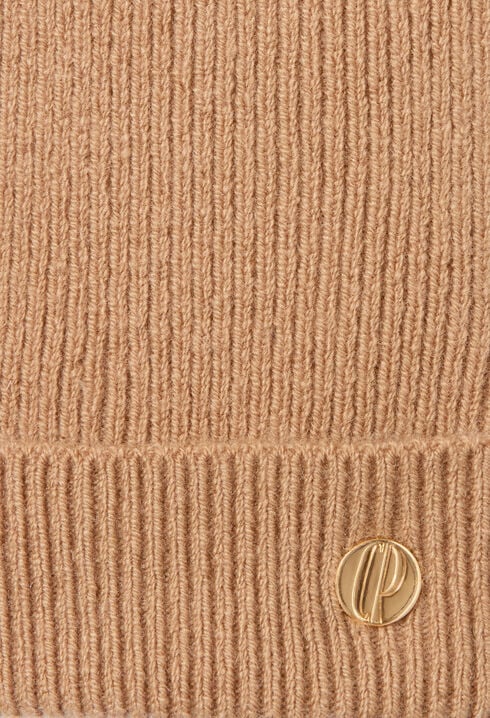 Wool mitts with gold CP rivet