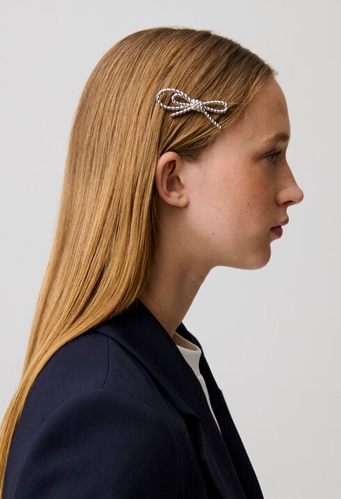 Twisted knot barrette