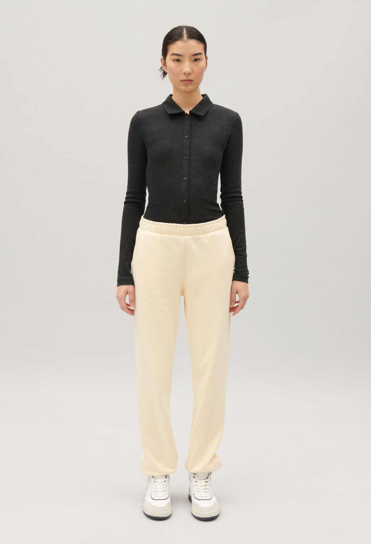 Vanilla jogging bottoms