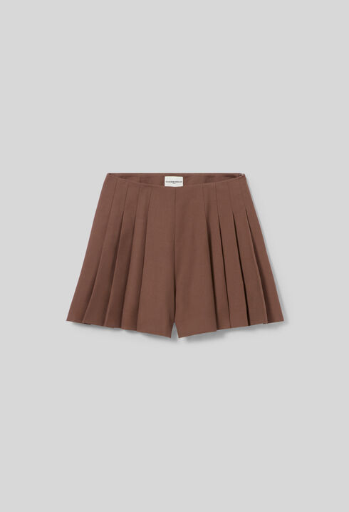 Wide straight-leg shorts